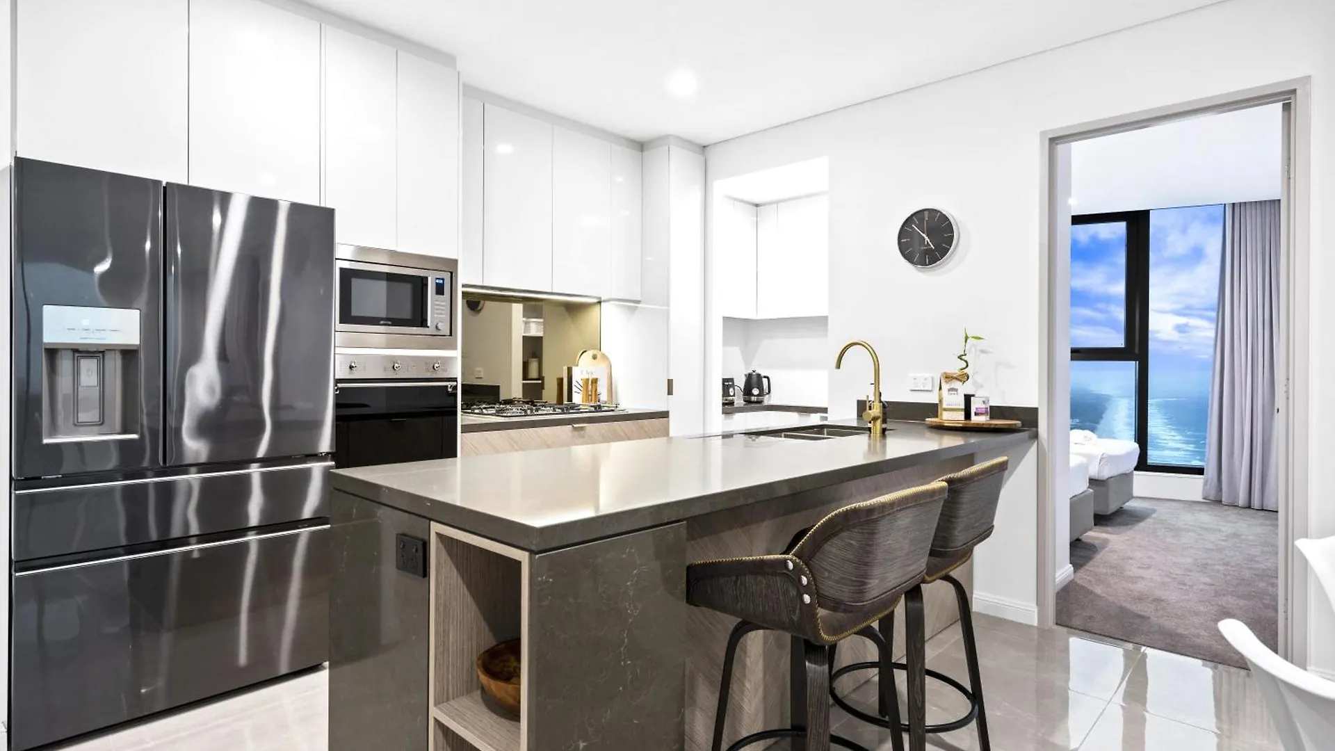 Oceans Suites - Q Stay Gold Coast 4*,
