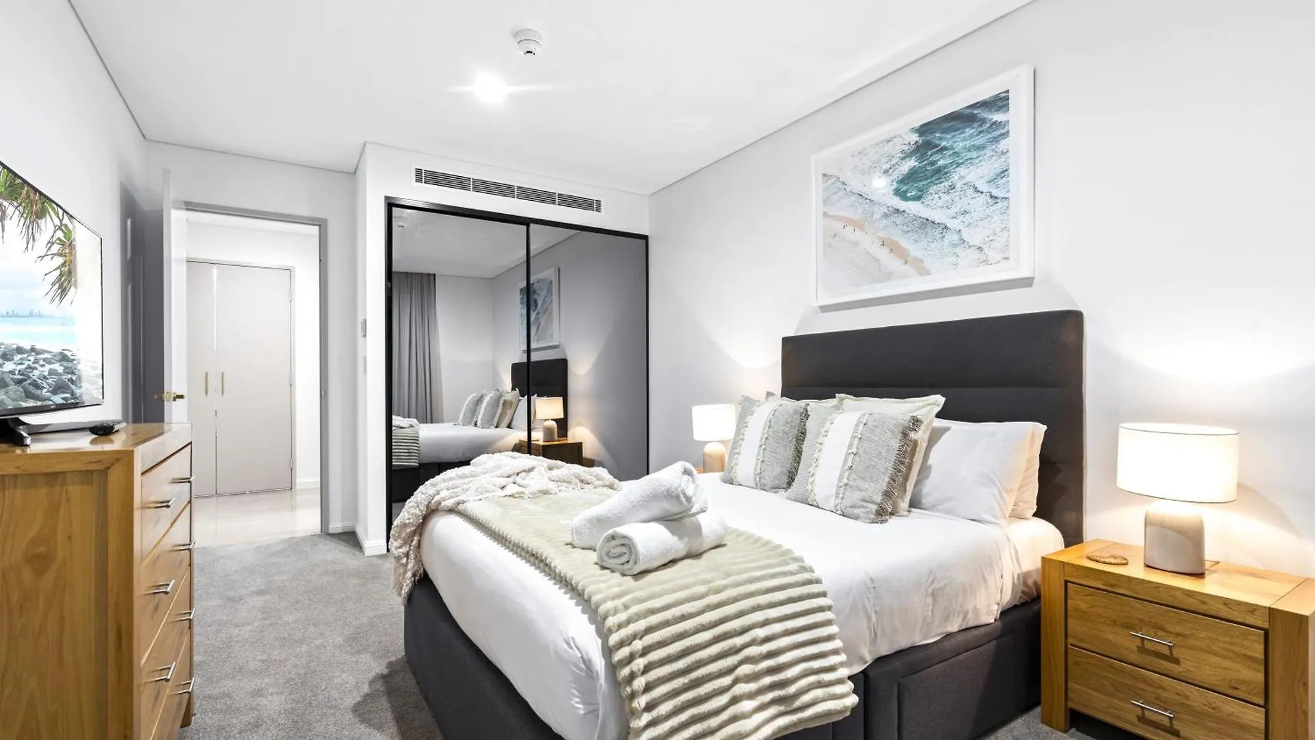 Oceans Suites - Q Stay Gold Coast Hotel
