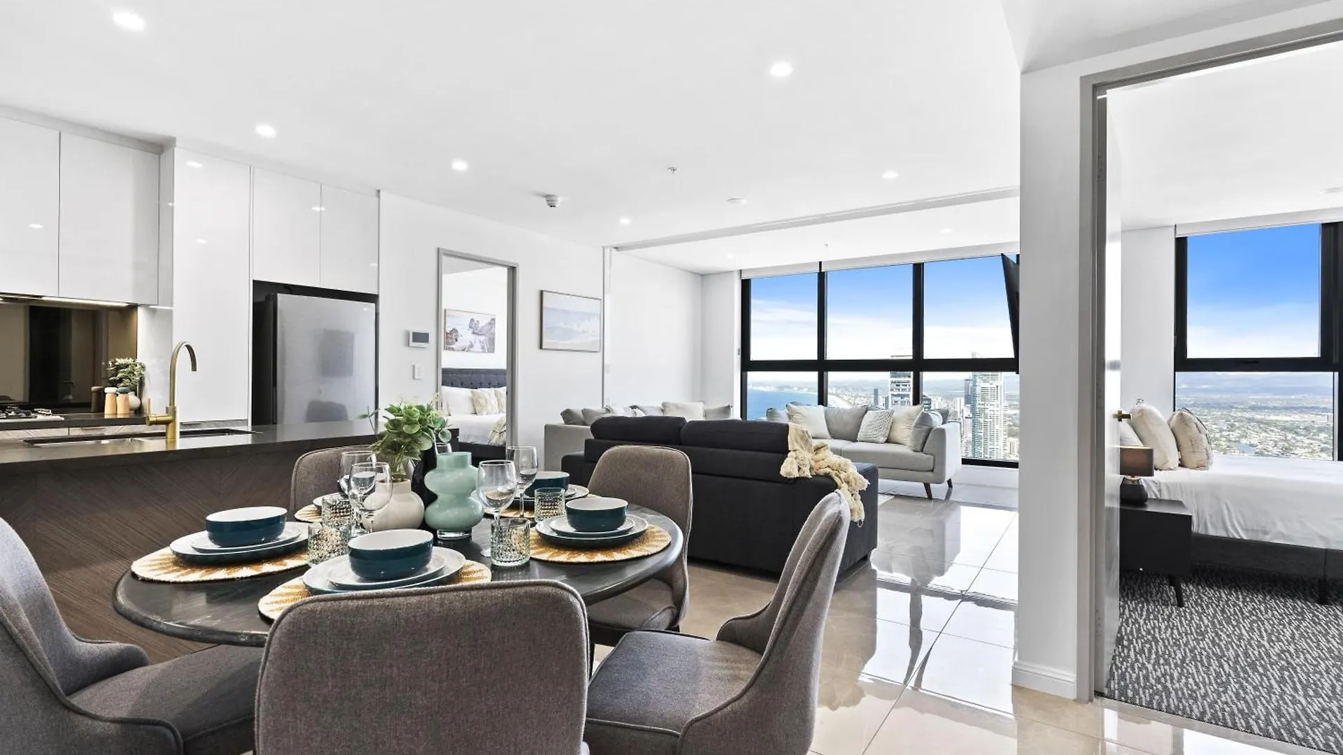Oceans Suites - Q Stay Gold Coast Hotel