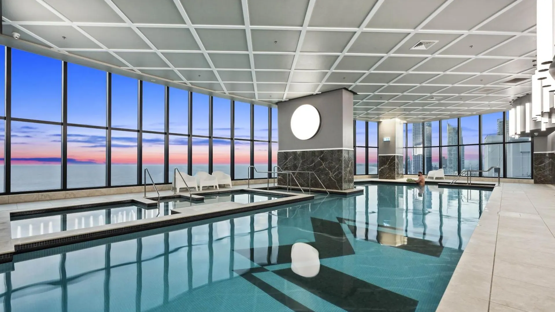 Hotel Oceans Suites - Q Stay Gold Coast