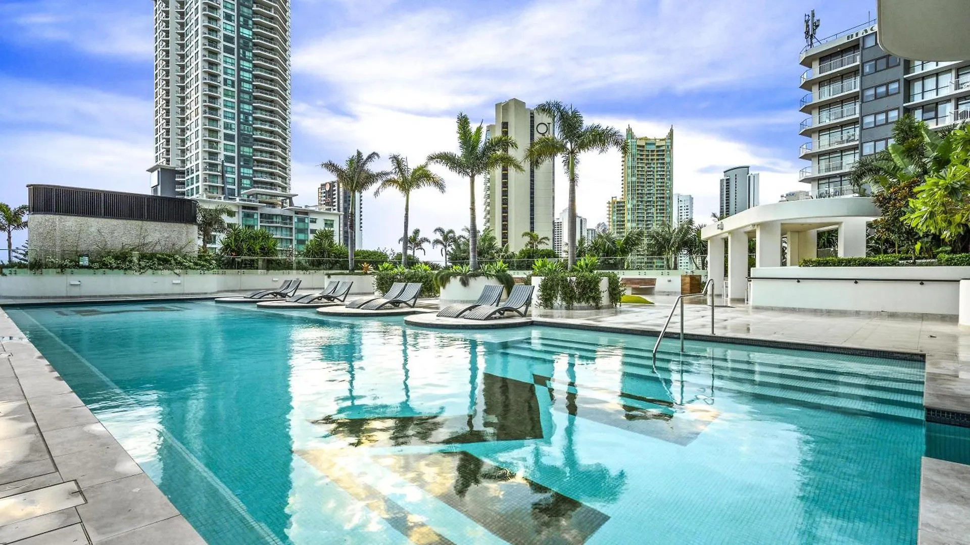 Oceans Suites - Q Stay Gold Coast Australia