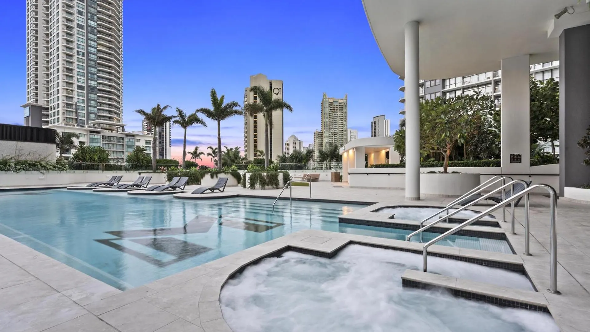 Oceans Suites - Q Stay Gold Coast