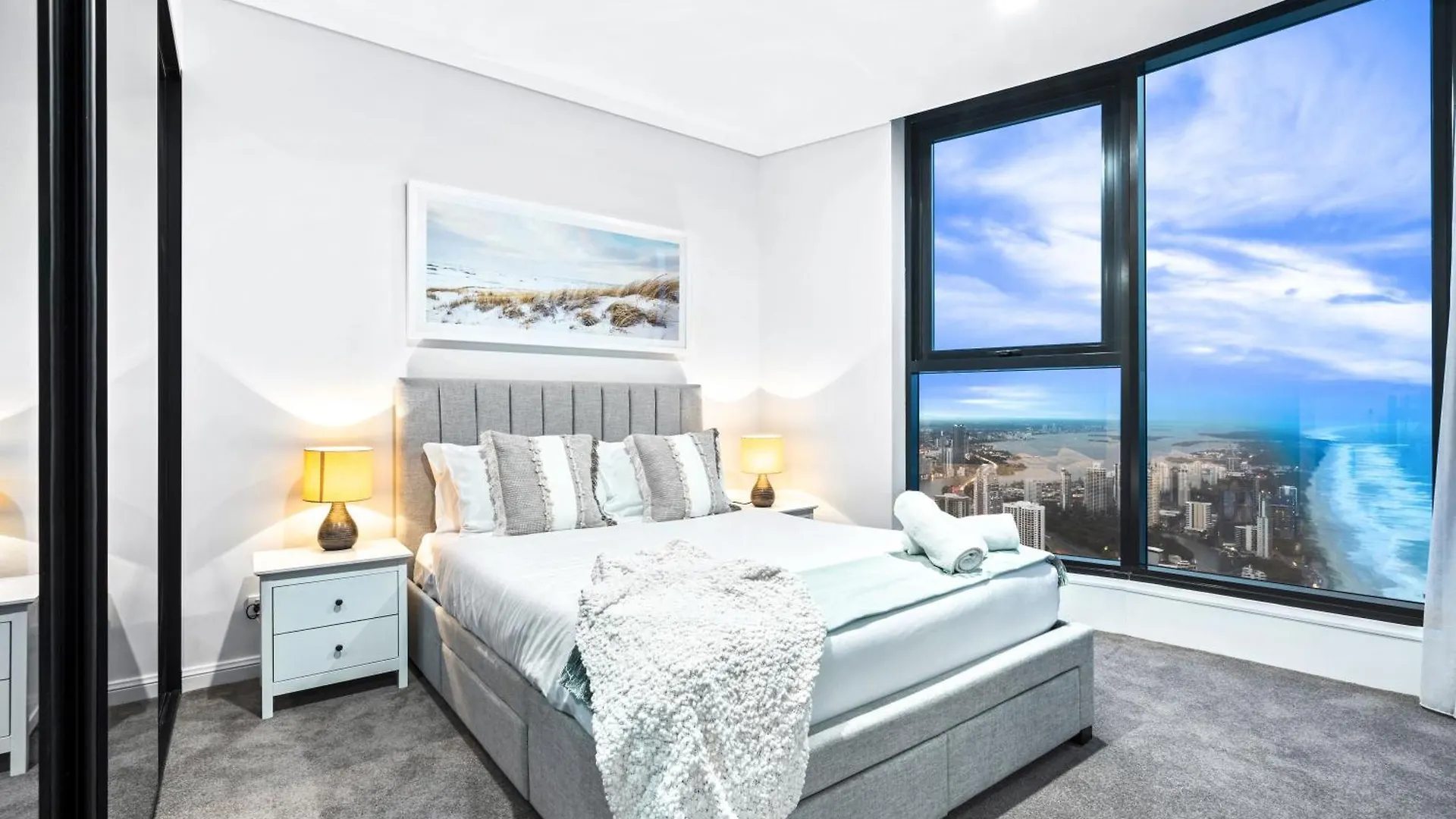 Oceans Suites - Q Stay Gold Coast 4*,