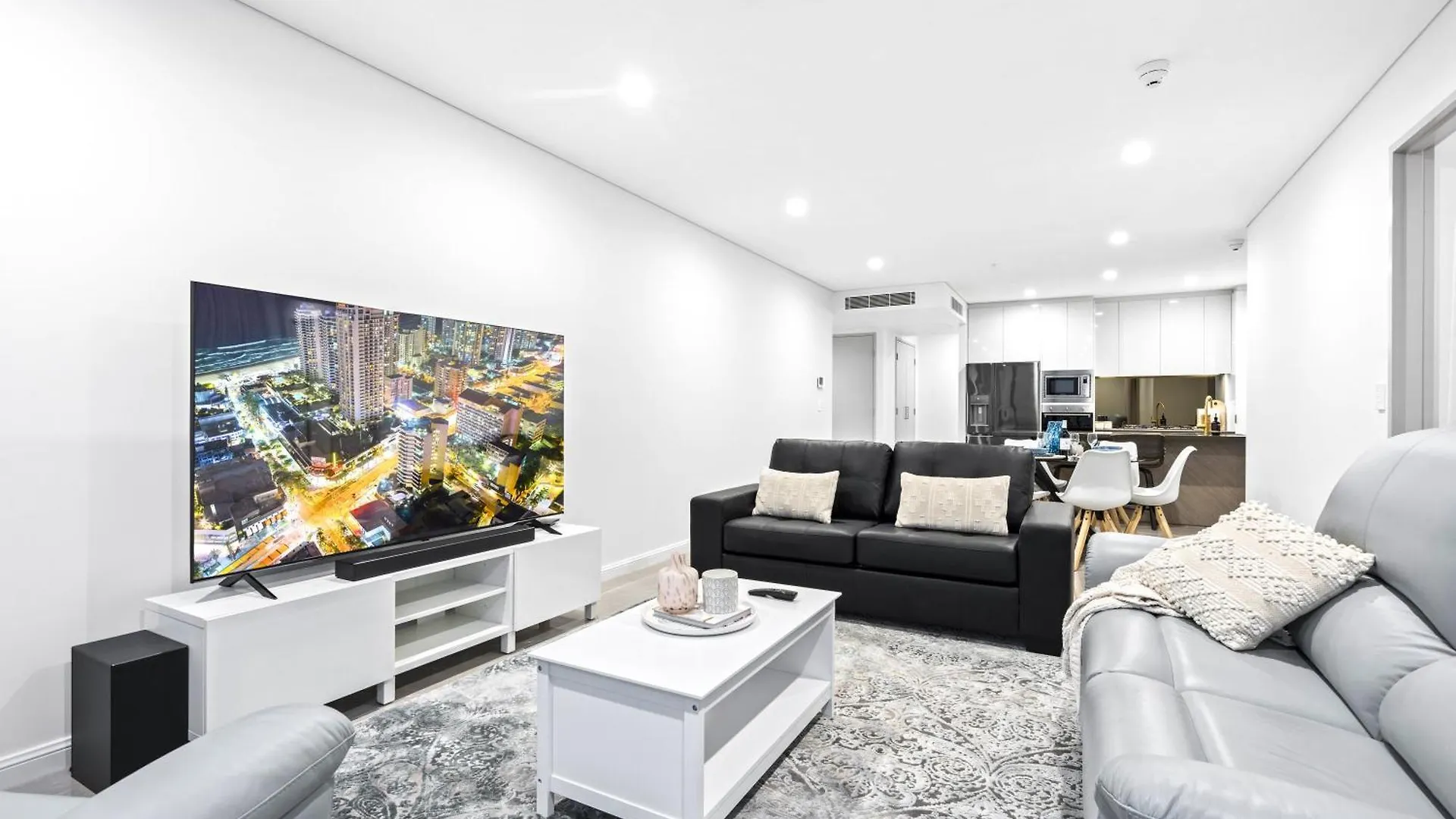 Oceans Suites - Q Stay Gold Coast Hotel