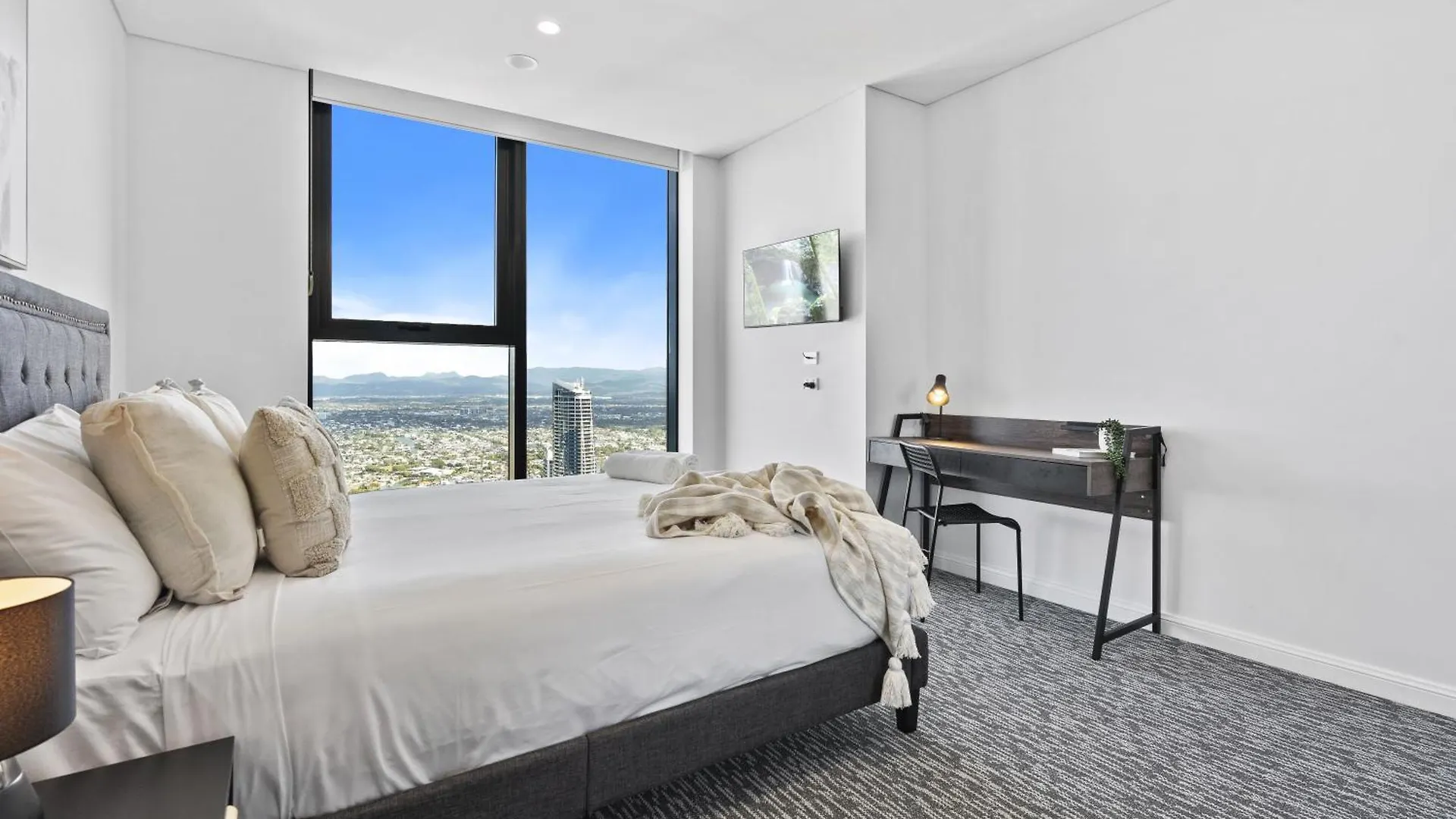 **** Hotel Oceans Suites - Q Stay Gold Coast Australia