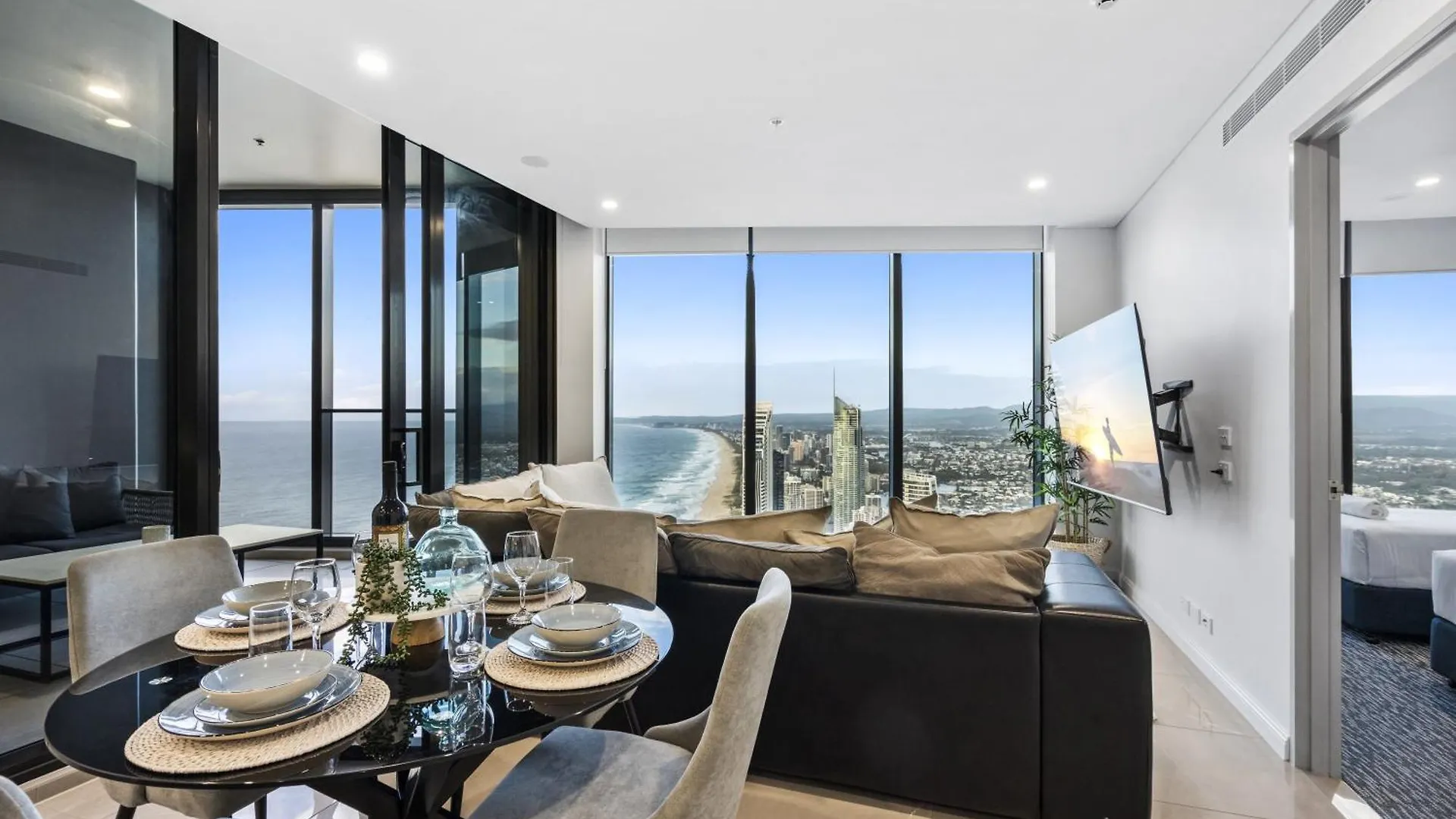 **** Hotel Oceans Suites - Q Stay Gold Coast Australia