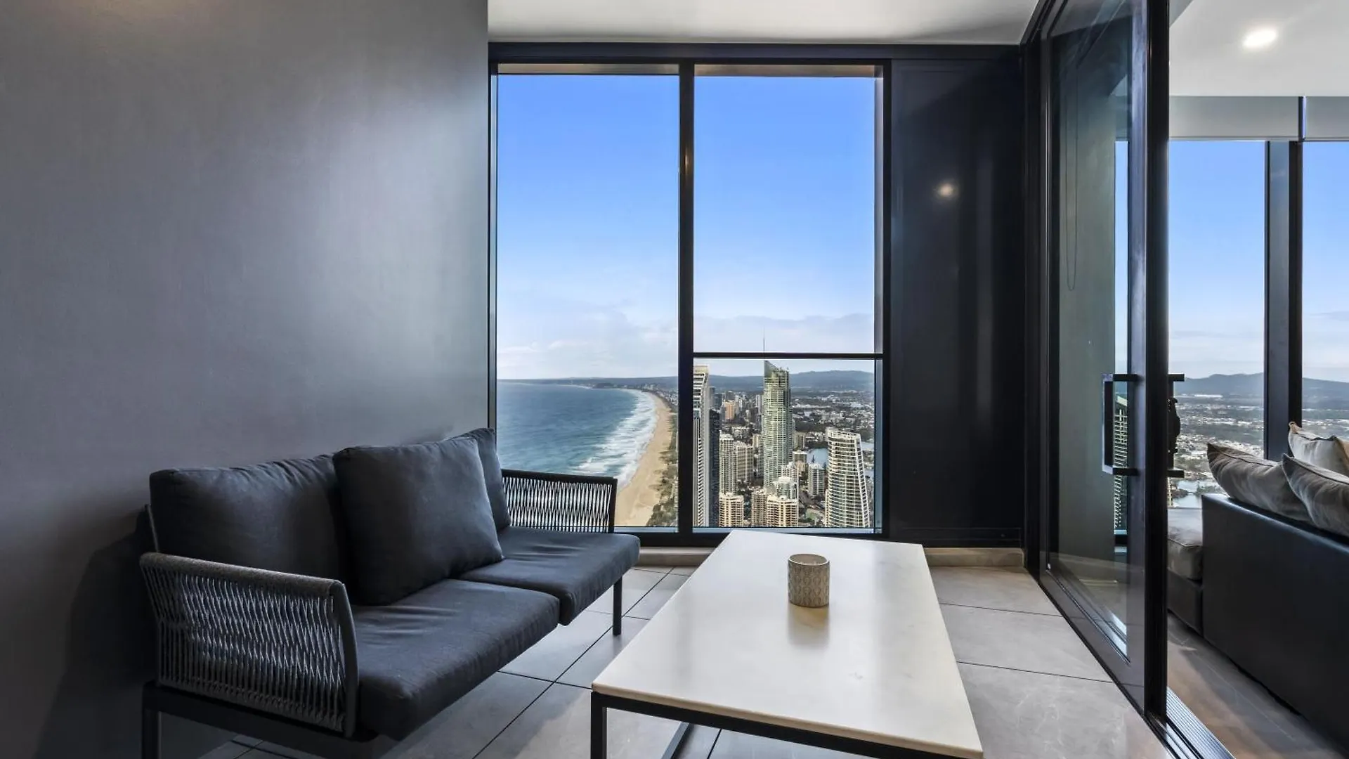**** Hotel Oceans Suites - Q Stay Gold Coast Australia