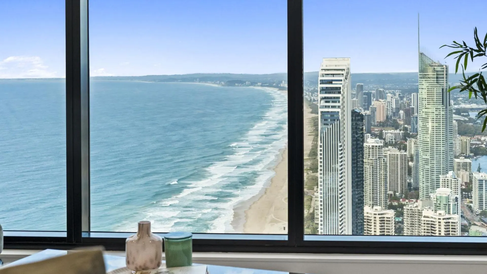 Oceans Suites - Q Stay Gold Coast Hotel